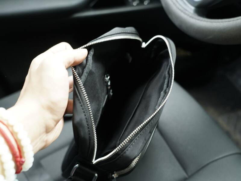 Prada Black 25x18x10cm shoulder bag — AAA Quality Replica