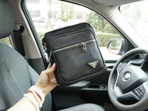 Prada Black 25x18x10cm shoulder bag AAA Quality Replica