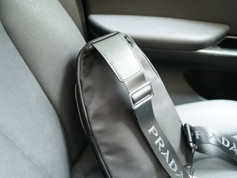 Prada Black 25x18x10cm shoulder bag — AAA Quality Replica