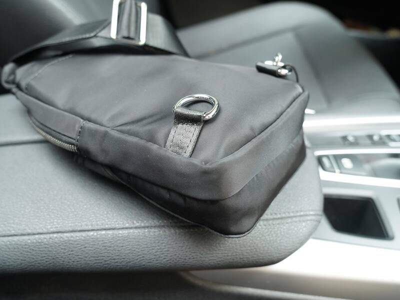 Prada Black 25x18x10cm shoulder bag — Premium Replica