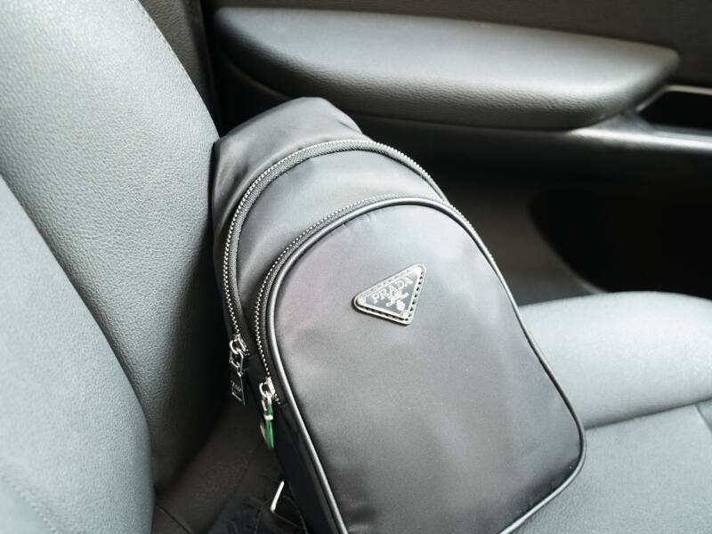 Prada Black 25x18x10cm shoulder bag — Premium Replica