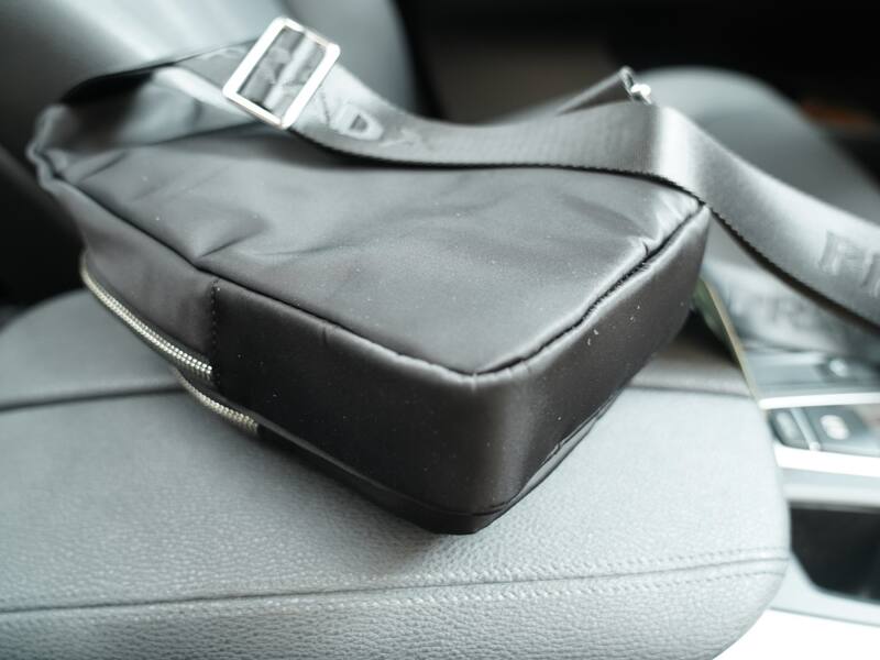 Prada Black 25x18x10cm shoulder bag — AAA Quality Replica