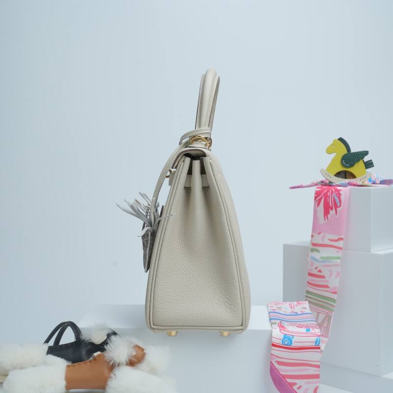 Hermes Kelly Beige everyday — AAA Quality Replica