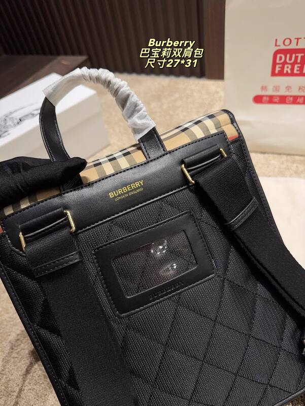 Burberry Vintage Check with black leather trim 27*31cm backpack — AAA Quality Replica