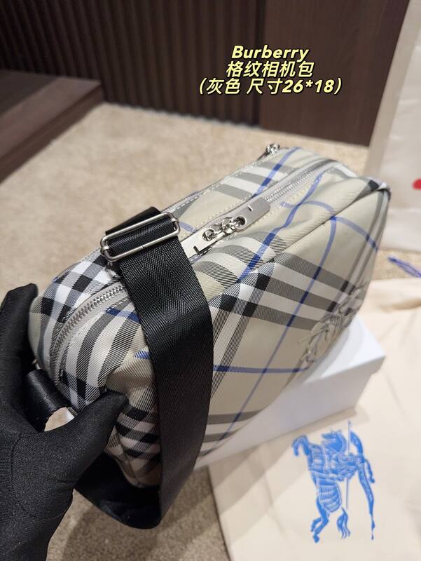 Burberry Beige Check 26*18cm crossbody — 1:1 Replica