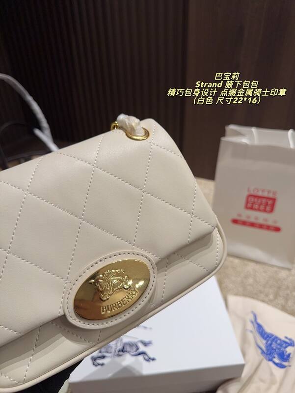 Burberry Strand White 22*16cm shoulder — AAA Quality Replica