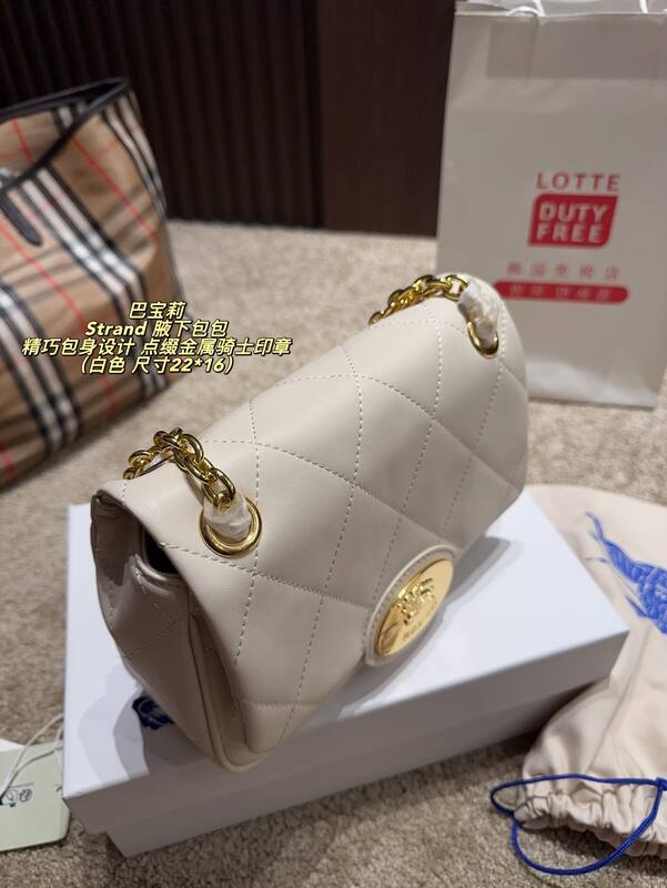 Burberry Strand White 22*16cm shoulder — AAA Quality Replica