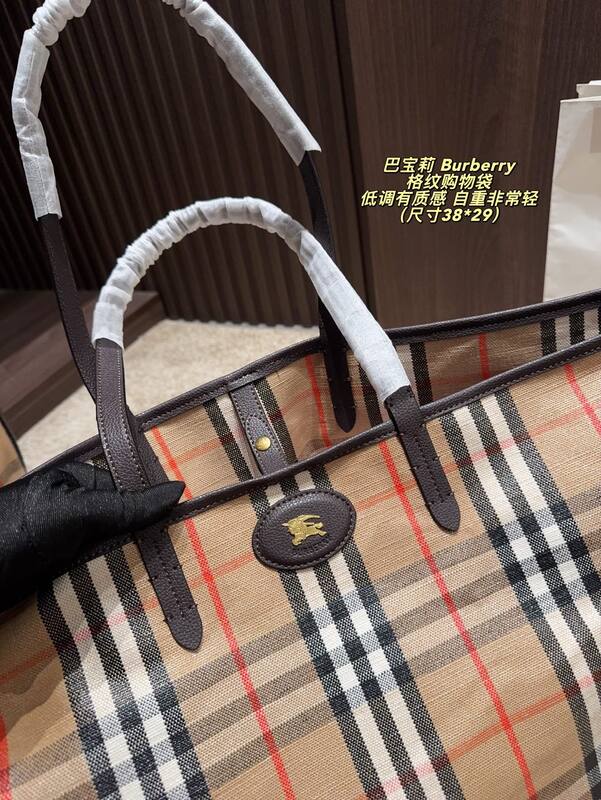 Burberry Haymarket Check / Brown Plaid with Dark Brown Trim 38*29cm tote — AAA Quality Replica