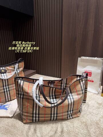 Burberry Haymarket Check Brown Plaid with Dark Brown Trim 38 29cm tote AAA Quality Replica
