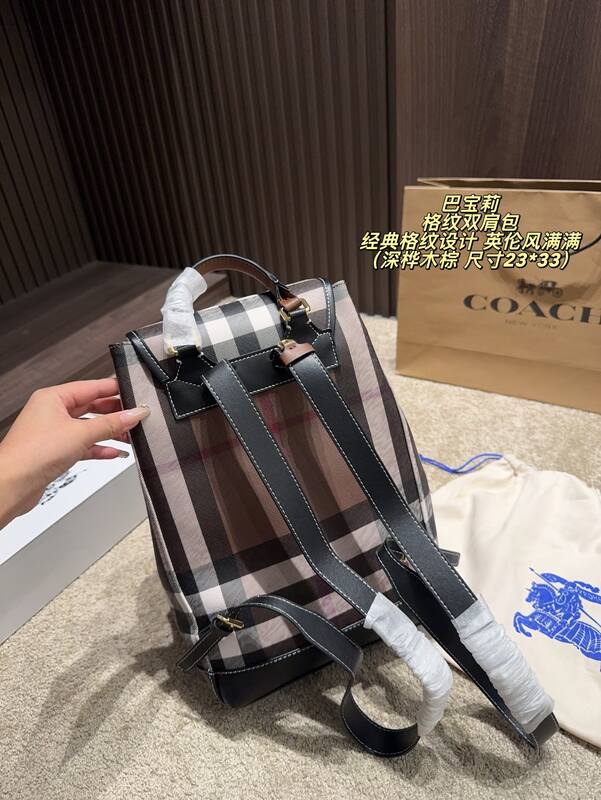 Burberry 23*33cm backpack — 1:1 Replica