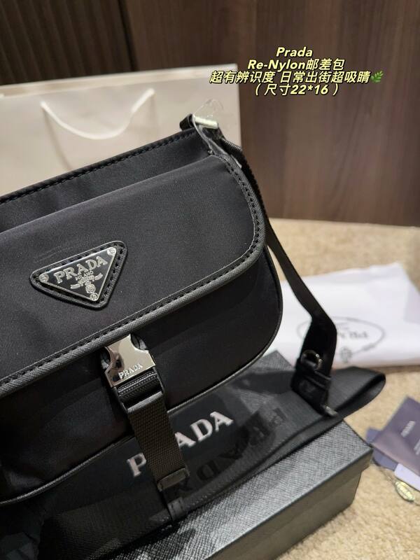 Prada Re-Nylon Black Nylon 22*16cm crossbody — Top Quality Replica