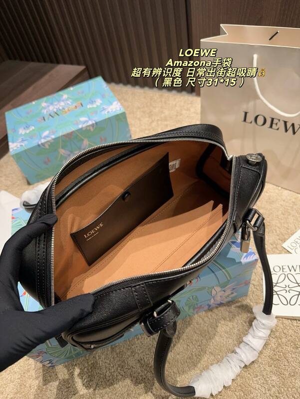 Loewe Amazona Black 31*15cm shoulder — 1:1 Replica