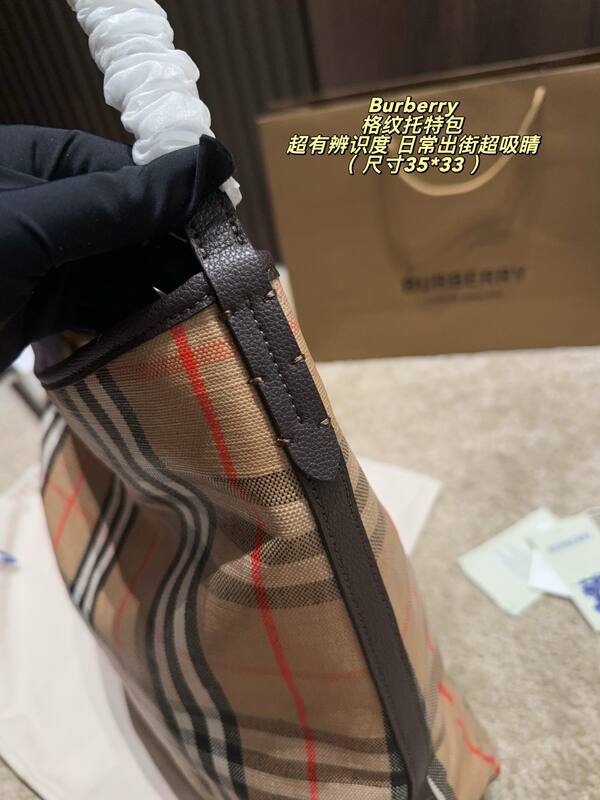 Burberry Haymarket Check / Brown Plaid 35*33cm tote — Premium Replica