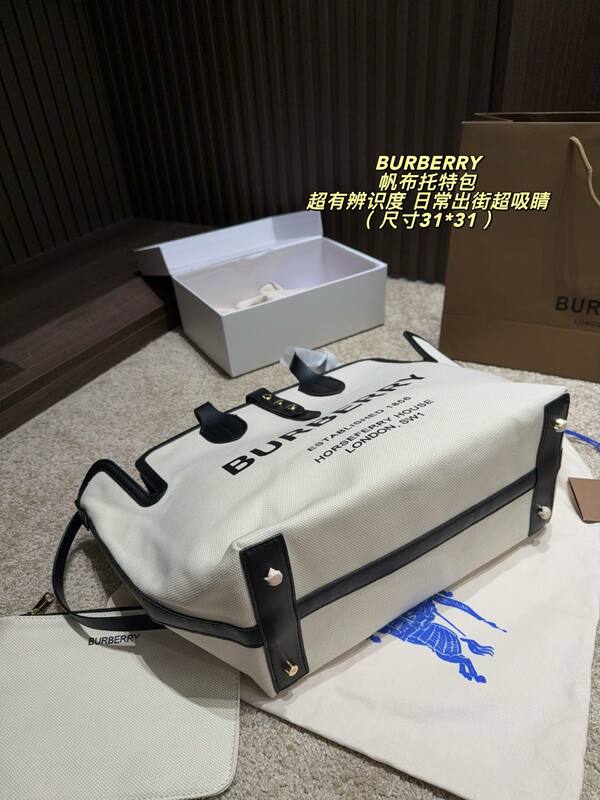 Burberry Horseferry Beige canvas with black leather trim 31*31cm tote — Premium Replica