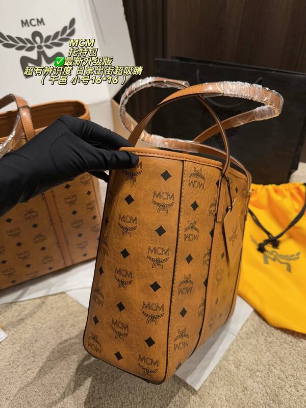 MCM Toni Visetos shoulder bag — 1:1 Replica