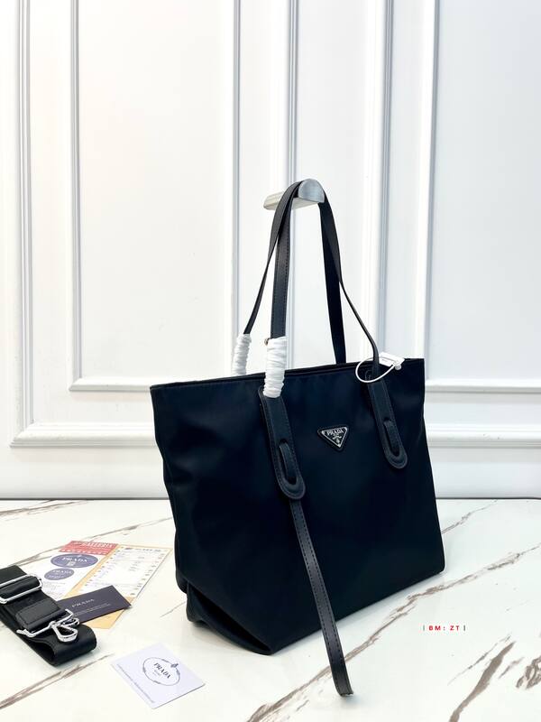 Prada Black shoulder bag — Premium Replica