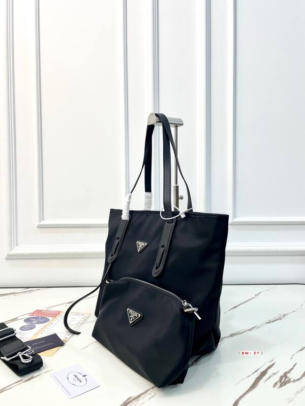 Prada Black shoulder bag — Premium Replica