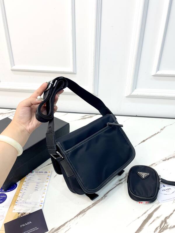 Prada Black 25x18x10cm shoulder bag — Premium Replica