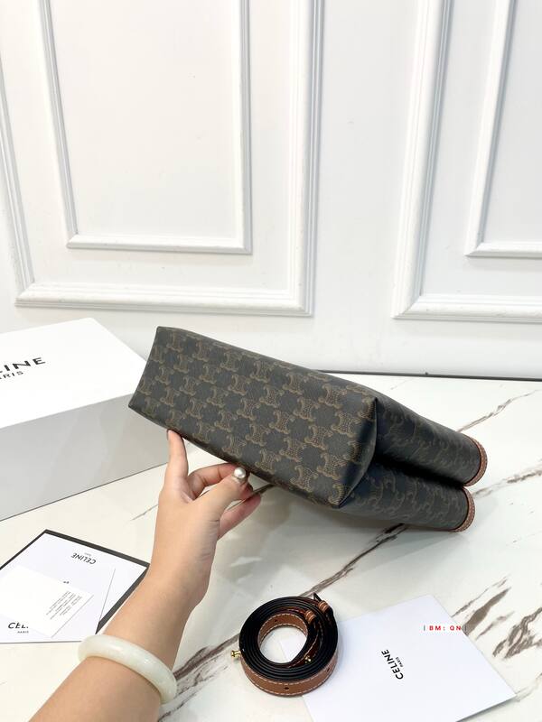 Celine Triomphe everyday — 1:1 Replica