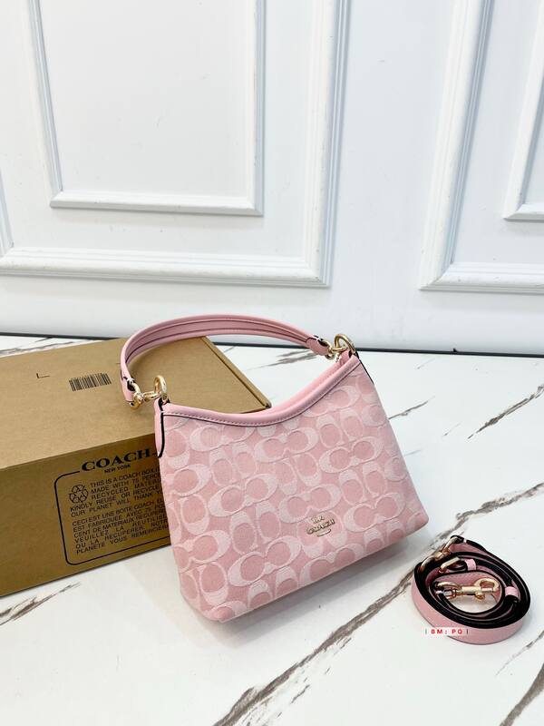 Coach Monogram 25x18x10cm shoulder bag — AAA Quality Replica
