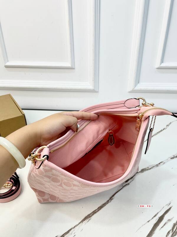 Coach Pink shoulder bag — Top Quality Replica