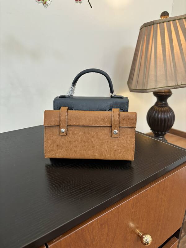 Hermes Kelly Grey Epsom top handle — 1:1 Replica