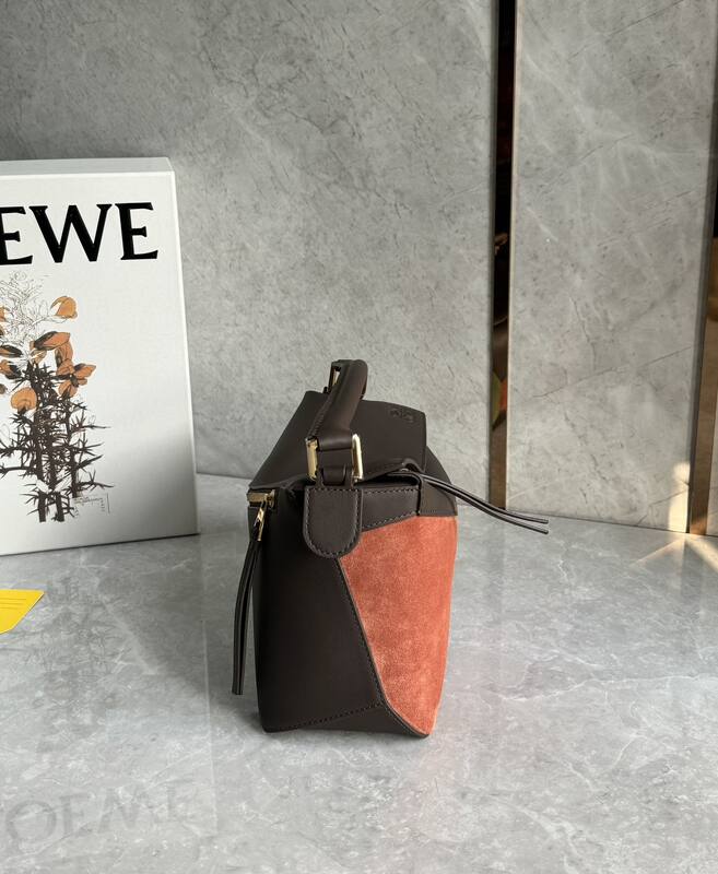 Loewe Brown 25x18x10cm shoulder bag — 1:1 Replica