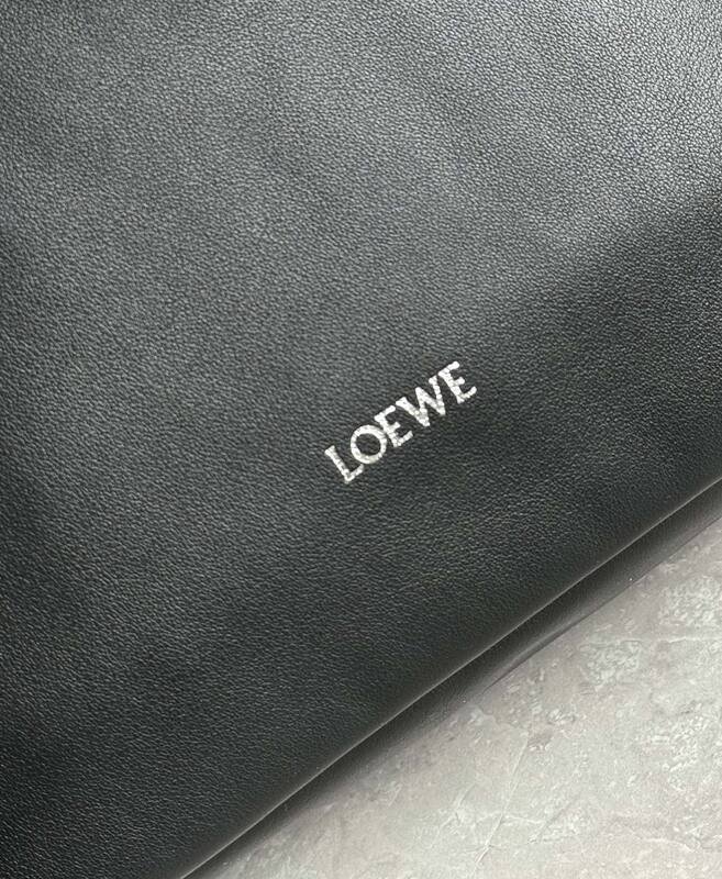 Loewe Black shoulder bag — AAA Quality Replica