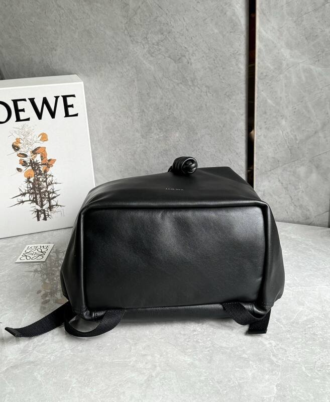 Loewe Black shoulder bag — AAA Quality Replica