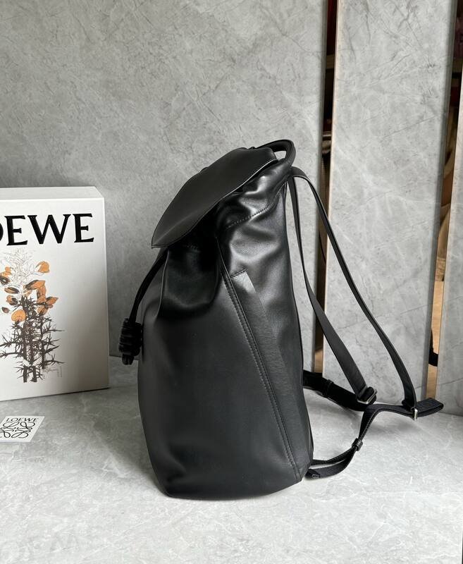 Loewe Black shoulder bag — AAA Quality Replica