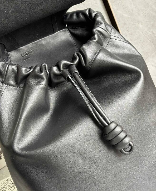 Loewe Black shoulder bag — AAA Quality Replica