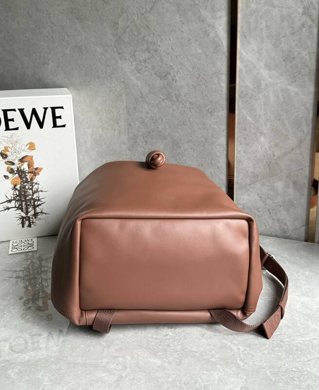 Loewe Brown shoulder bag — Top Quality Replica