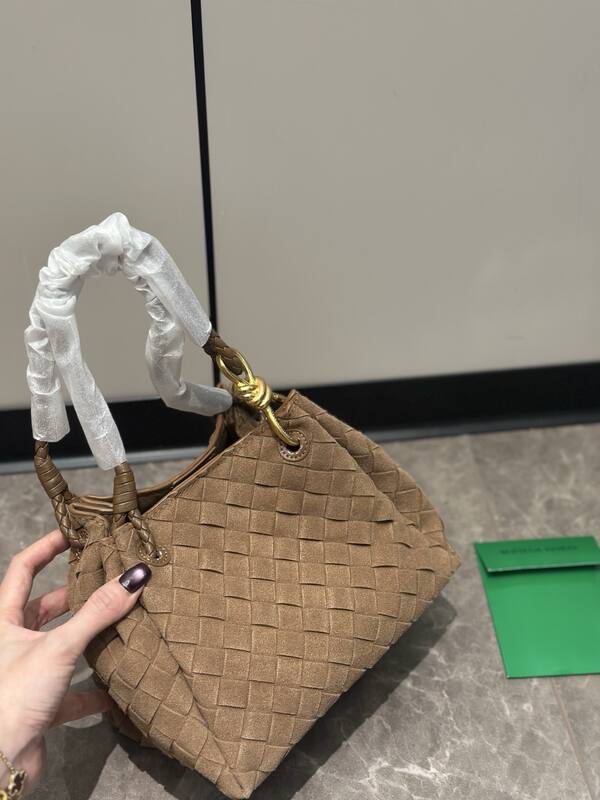 Bottega Veneta Brown 25x18x10cm shoulder bag — 1:1 Replica