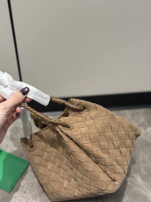 Bottega Veneta Brown 25x18x10cm shoulder bag — 1:1 Replica