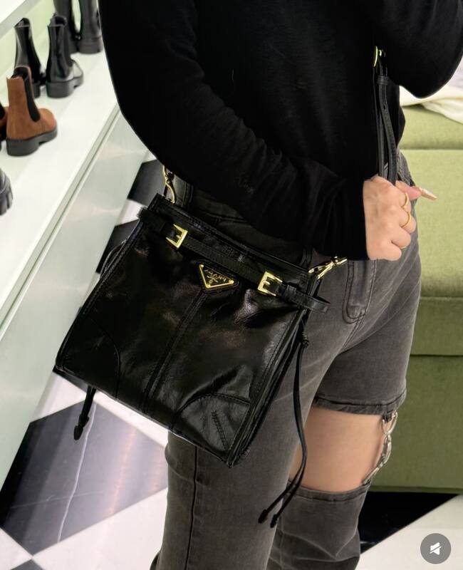 Prada Black 25x18x10cm shoulder bag — Premium Replica