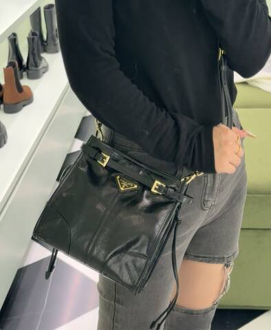 Prada Black 25x18x10cm shoulder bag Premium Replica