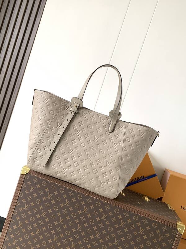 Louis Vuitton M25889 Beige Monogram Empreinte tote — Top Quality Replica