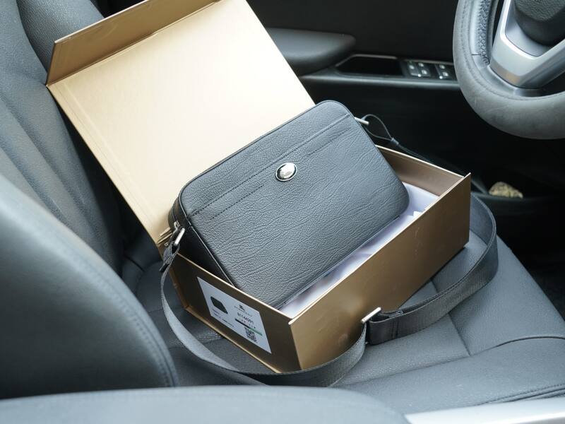 Burberry Black 25x18x10cm shoulder bag — 1:1 Replica