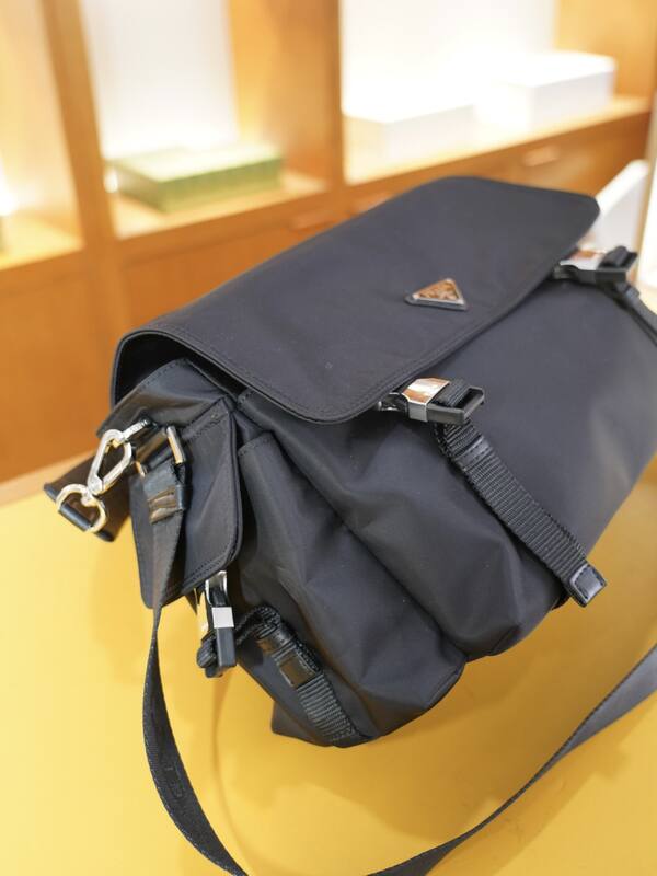 Prada Black shoulder bag — AAA Quality Replica