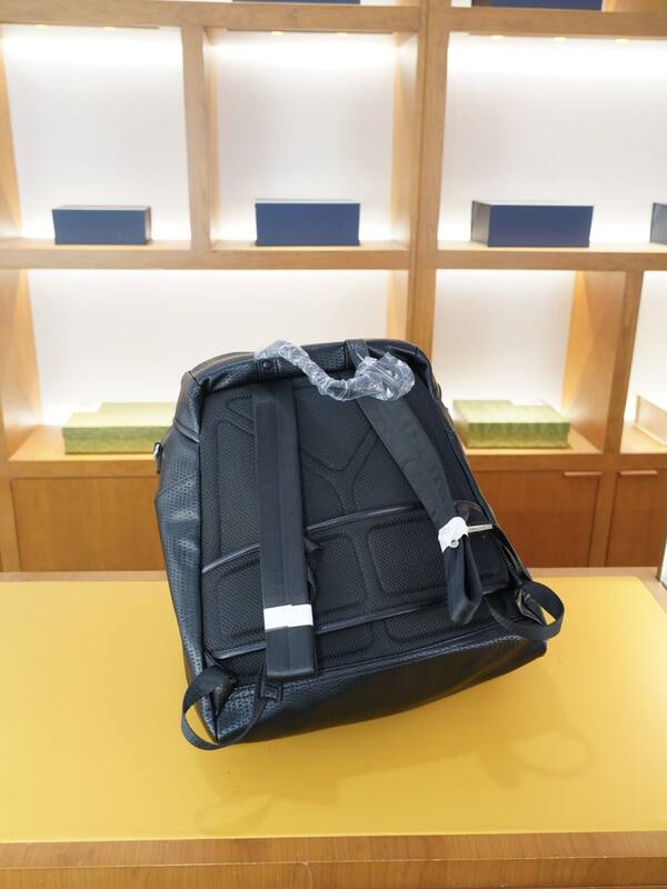 Prada Black 38x45x18cm shoulder bag — 1:1 Replica