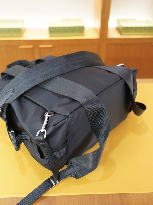 Prada Black shoulder bag — AAA Quality Replica