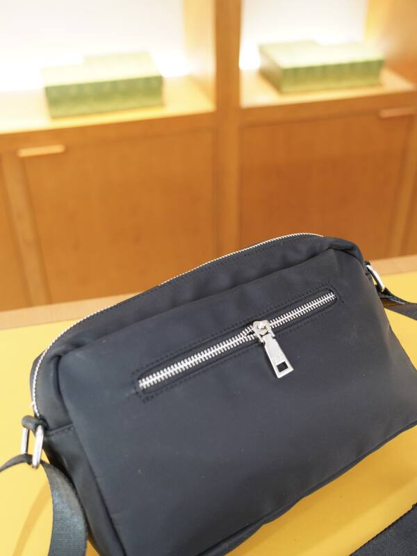Prada Black shoulder bag — 1:1 Replica