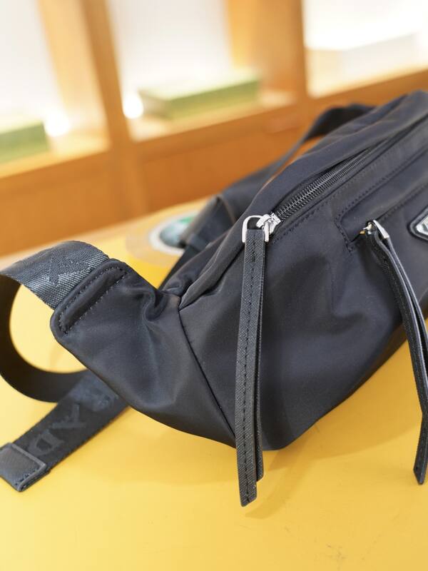 Prada Black shoulder bag — Top Quality Replica