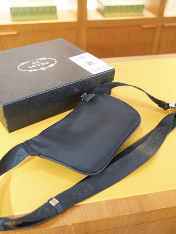 Prada Black 25x18x10cm shoulder bag — Top Quality Replica