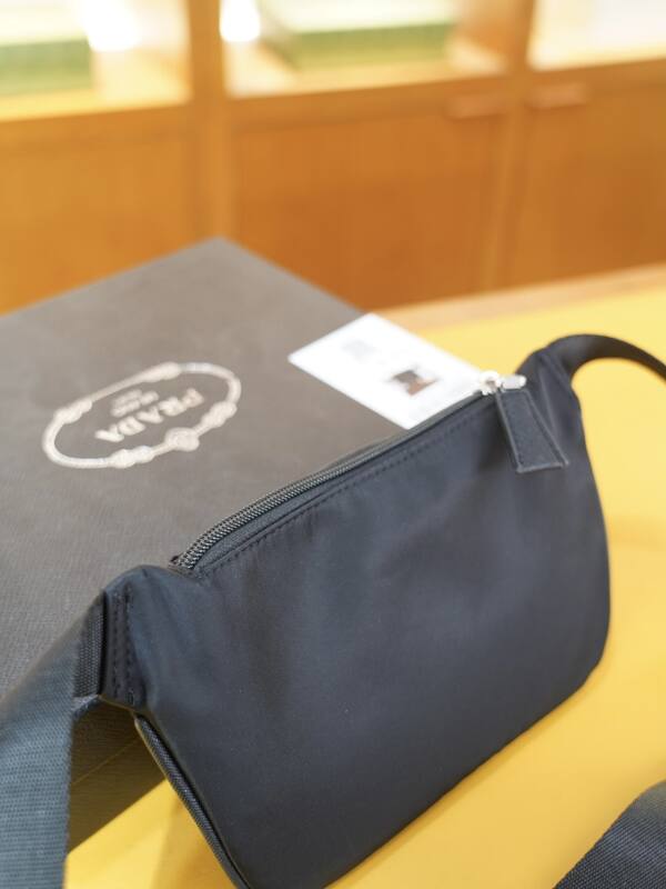 Prada Black 25x18x10cm shoulder bag — Top Quality Replica