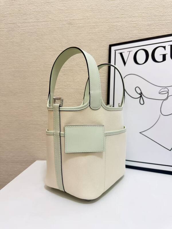 Hermes Cargo Picotin 18 Swift leather light green cream everyday — Top Quality Replica