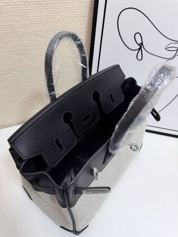 Hermes Birkin Black and Beige tote — Premium Replica