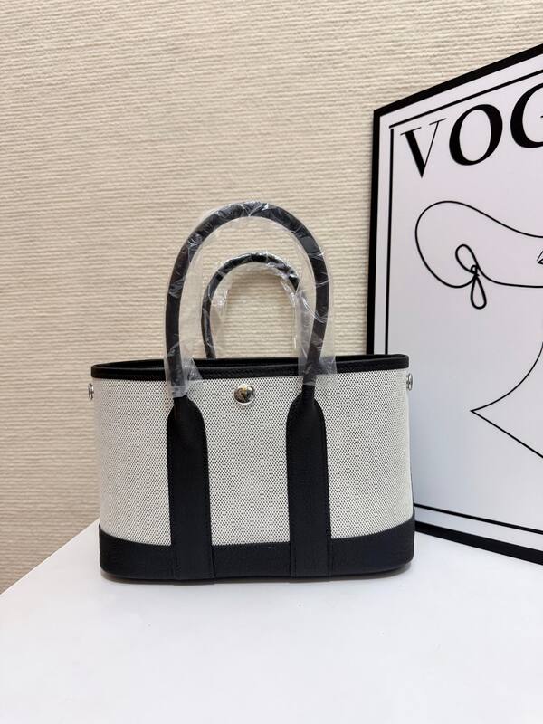 Hermes Garden Party Beige canvas and black leather tote — Top Quality Replica