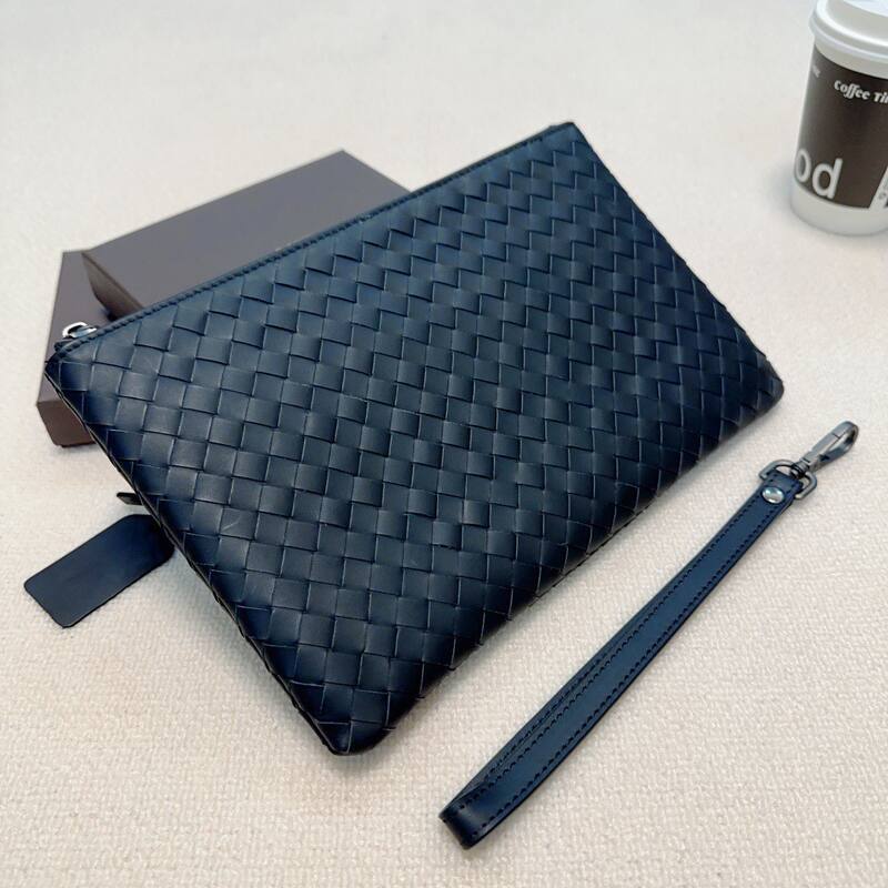 Bottega Veneta Navy Intrecciato leather 30*20*1 clutch — Premium Replica