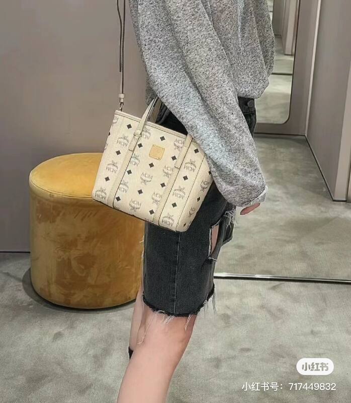 MCM Toni Visetos shoulder bag — AAA Quality Replica